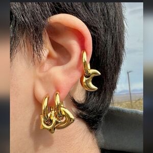The Gold Chunky Star/MOON Hoop